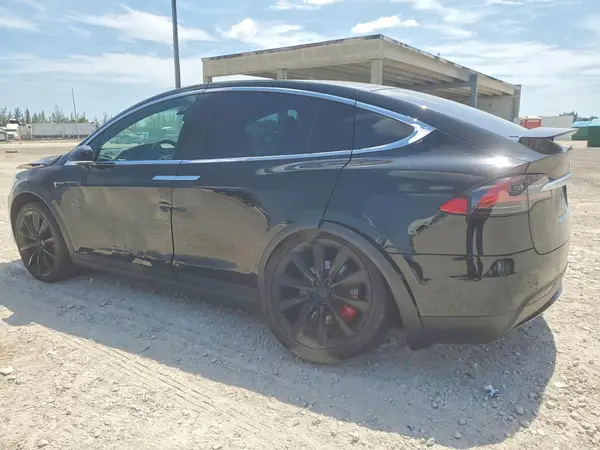 5YJXCDE47LF299419 2020 TESLA MODEL X - Image 2