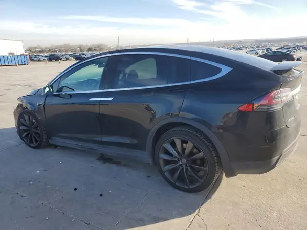 5YJXCDE4XHF053486 2017 TESLA MODEL X - Image 2
