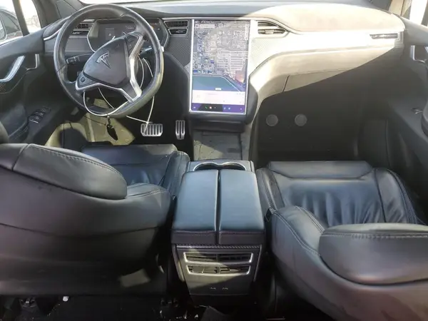 5YJXCDE4XHF053486 2017 TESLA MODEL X - Image 8