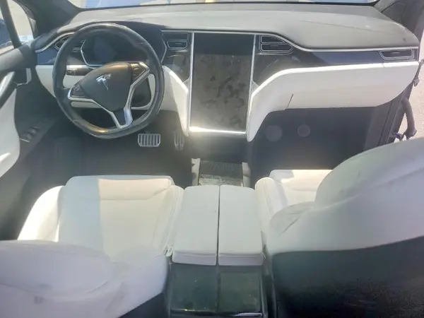 5YJXCDE4XHF061779 2017 TESLA MODEL X - Image 8