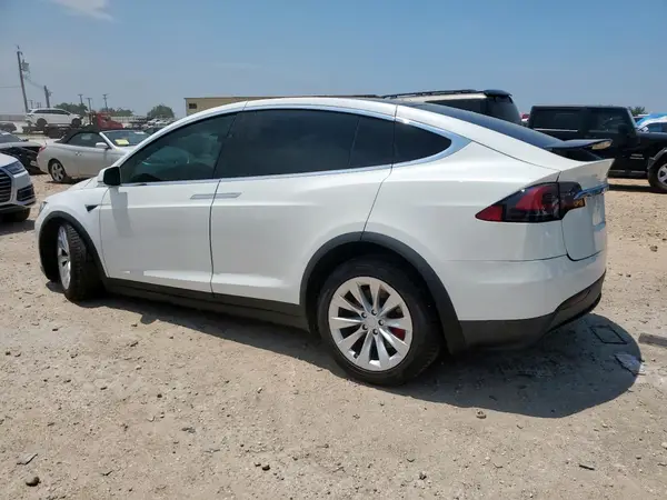 5YJXCDE4XKF196848 2019 TESLA MODEL X - Image 2