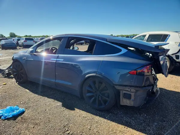 5YJXCDF25JF100203 2018 TESLA MODEL X - Image 2