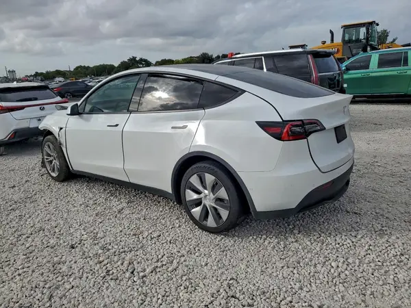 5YJYGAED5MF116608 2021 TESLA MODEL Y - Image 2