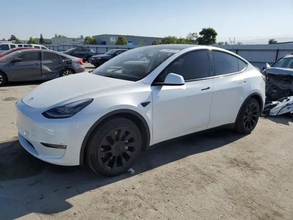 5YJYGAED9MF142757 2021 TESLA MODEL Y - Image 1