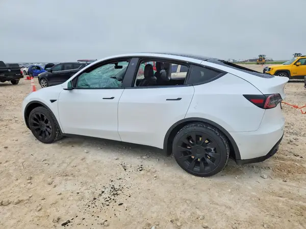 5YJYGAEDXMF176562 2021 TESLA MODEL Y - Image 2