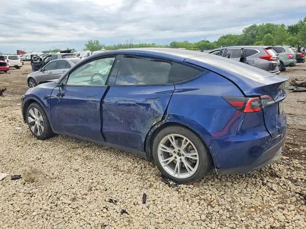 5YJYGAEE0MF113141 2021 TESLA MODEL Y - Image 2