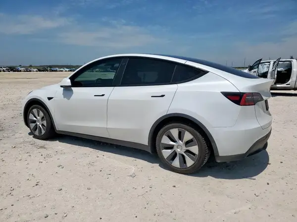 5YJYGAEE0MF113298 2021 TESLA MODEL Y - Image 2