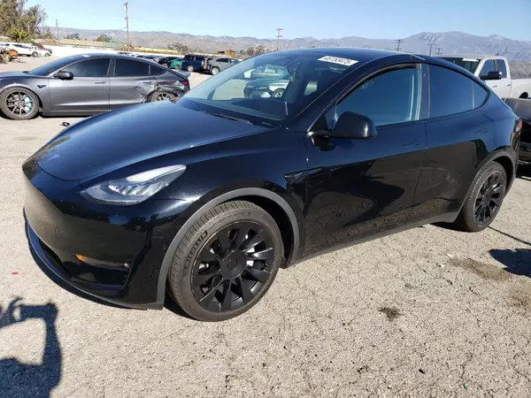 5YJYGAEE0MF115648 2021 TESLA MODEL Y - Image 1