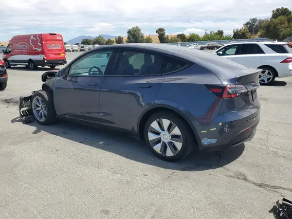 5YJYGAEE0MF144759 2021 TESLA MODEL Y - Image 2