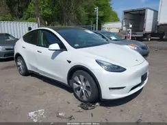 5YJYGAEE0MF149430 2021 TESLA MODEL Y