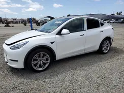 5YJYGAEE0MF159388 2021 TESLA MODEL Y
