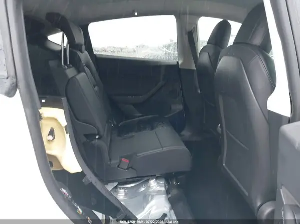 5YJYGAEE0MF187983 2021 TESLA MODEL Y - Image 8