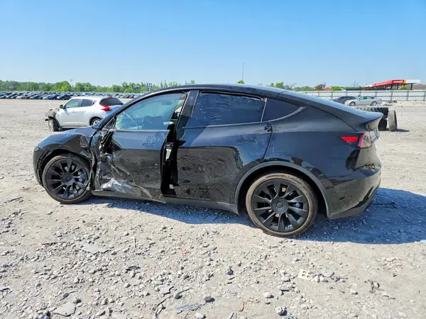 5YJYGAEE0MF202403 2021 TESLA MODEL Y - Image 2