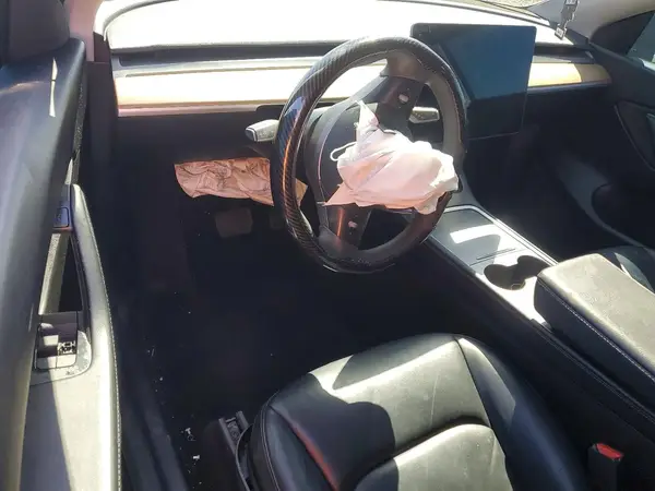 5YJYGAEE0MF216852 2021 TESLA MODEL Y - Image 8