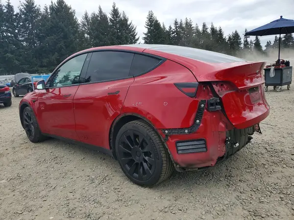 5YJYGAEE0MF217094 2021 TESLA MODEL Y - Image 2