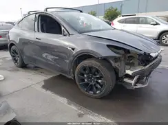 5YJYGAEE0MF223140 2021 TESLA MODEL Y