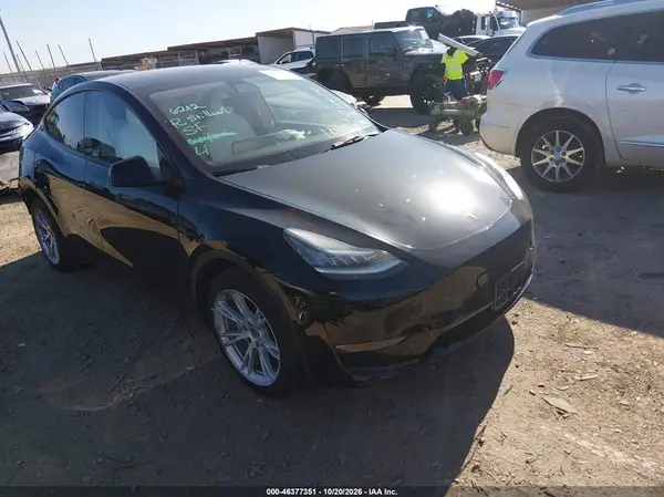 5YJYGAEE0MF247194 2021 TESLA MODEL Y - Image 1