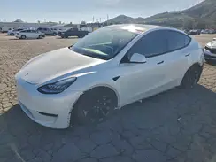 5YJYGAEE0MF270667 2021 TESLA MODEL Y