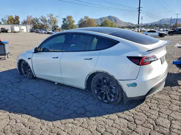 5YJYGAEE0MF270667 2021 TESLA MODEL Y - Image 2