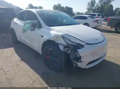 5YJYGAEE0MF272158 2021 TESLA MODEL Y