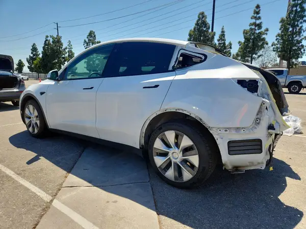5YJYGAEE0MF274427 2021 TESLA MODEL Y - Image 2