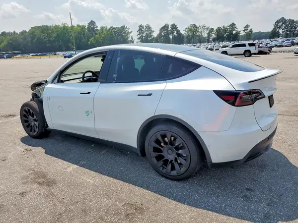 5YJYGAEE0MF280597 2021 TESLA MODEL Y - Image 2