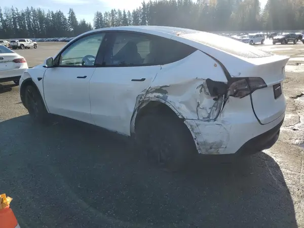 5YJYGAEE0MF283905 2021 TESLA MODEL Y - Image 2