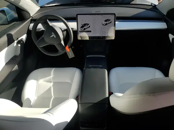 5YJYGAEE0MF283905 2021 TESLA MODEL Y - Image 8