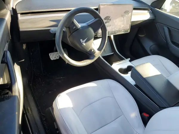 5YJYGAEE1MF111463 2021 TESLA MODEL Y - Image 8