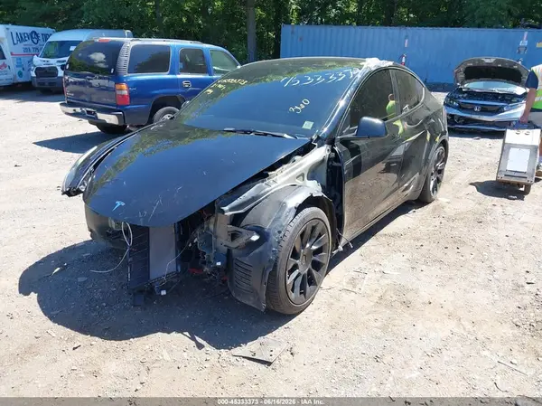 5YJYGAEE1MF143992 2021 TESLA MODEL Y - Image 2