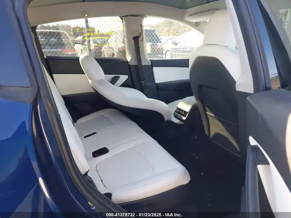 5YJYGAEE1MF144432 2021 TESLA MODEL Y - Image 8