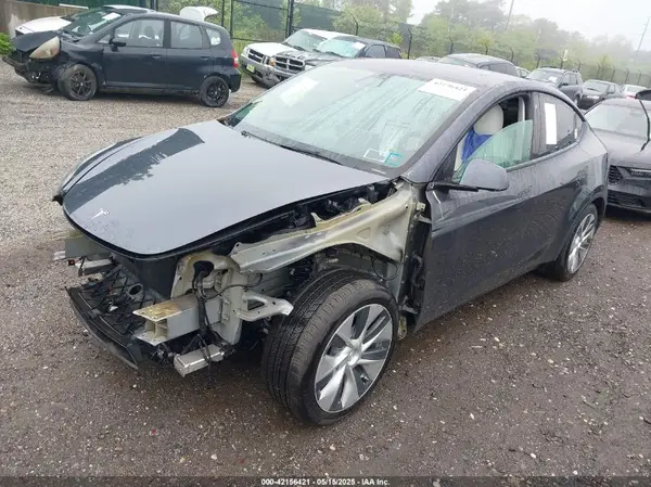5YJYGAEE1MF145161 2021 TESLA MODEL Y - Image 2
