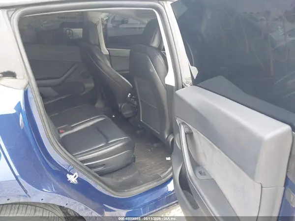 5YJYGAEE1MF186583 2021 TESLA MODEL Y - Image 8