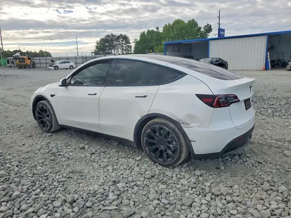 5YJYGAEE1MF195414 2021 TESLA MODEL Y - Image 2