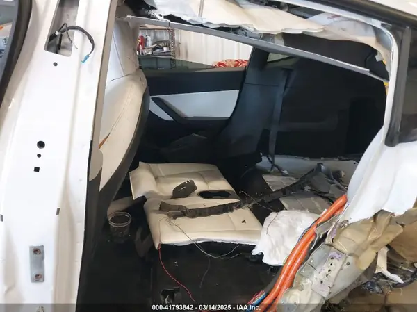 5YJYGAEE1MF216200 2021 TESLA MODEL Y - Image 8