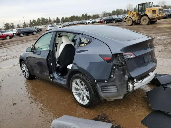5YJYGAEE1MF228301 2021 TESLA MODEL Y - Image 2