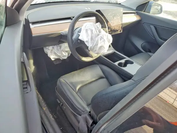 5YJYGAEE1MF236074 2021 TESLA MODEL Y - Image 8