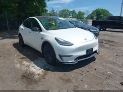 5YJYGAEE1MF245907 2021 TESLA MODEL Y