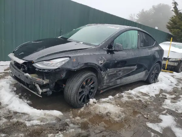 5YJYGAEE1MF261881 2021 TESLA MODEL Y - Image 1