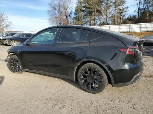 5YJYGAEE1MF261881 2021 TESLA MODEL Y - Image 2