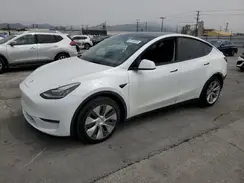 5YJYGAEE1MF295660 2021 TESLA MODEL Y