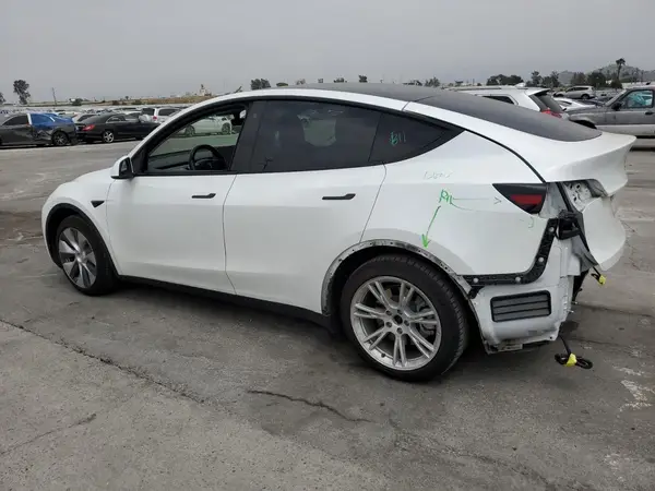 5YJYGAEE1MF295660 2021 TESLA MODEL Y - Image 2