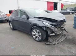 5YJYGAEE1MF299742 2021 TESLA MODEL Y