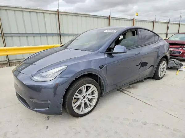 5YJYGAEE2MF134525 2021 TESLA MODEL Y - Image 1