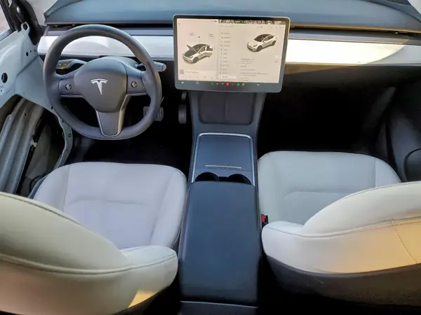 5YJYGAEE2MF157416 2021 TESLA MODEL Y - Image 8