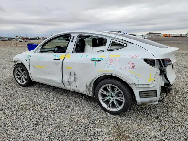 5YJYGAEE2MF172823 2021 TESLA MODEL Y - Image 2