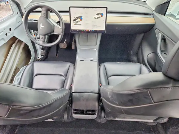 5YJYGAEE2MF172823 2021 TESLA MODEL Y - Image 8