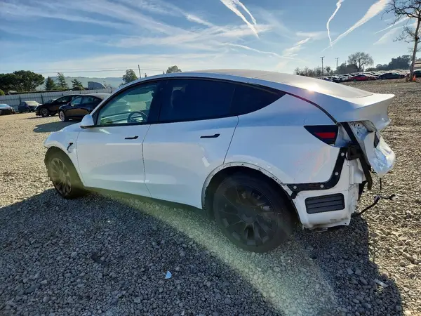 5YJYGAEE2MF174894 2021 TESLA MODEL Y - Image 2