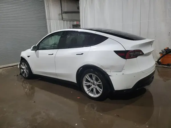 5YJYGAEE2MF180176 2021 TESLA MODEL Y - Image 2