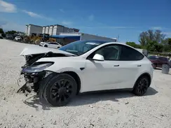 5YJYGAEE2MF187287 2021 TESLA MODEL Y